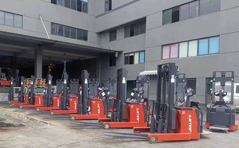 朝陽站駕式電動堆高叉車性能-沈陽興隆瑞
